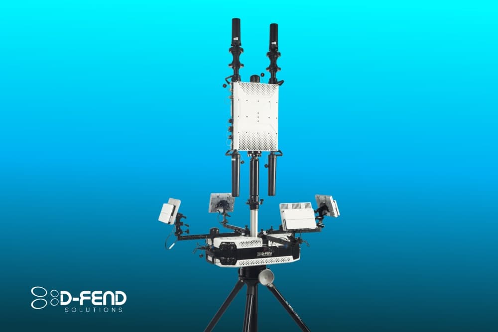 Cover Image for D-Fend Solutions — комбинированная система защиты от дронов с ИИ